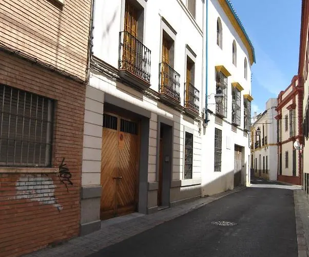 Patio De La Escalera - Eduardo Dato 24