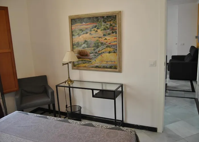 Patio De La Escalera - Eduardo Dato 24 Feriehus *