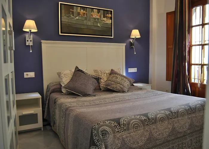 Feriehus Patio De La Escalera - Eduardo Dato 24 *