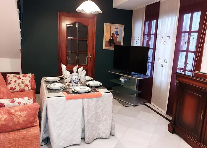 Patio De La Escalera - Eduardo Dato 24 Ferienhaus Córdoba