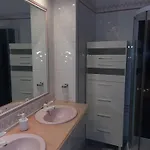 Vakantiehuis Patio De La Escalera - Eduardo Dato 24 *