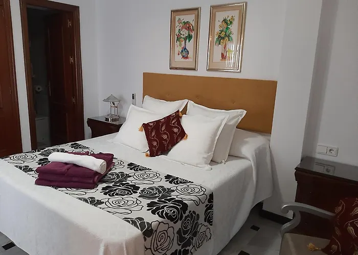 Semesterbostad Patio De La Escalera - Eduardo Dato 24 *